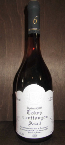 Kedvezményes árú borok - 1972 Tokaji aszú 6 puttonyos Monyók pincészet EREDETI ÁRA: 79000 | Colour WineWorld Kft.